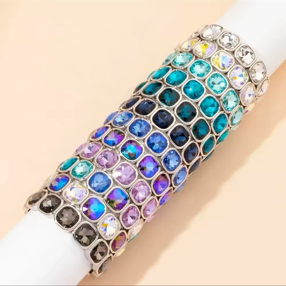 Diamond Green Haze Gemstone Crystal Stretch Bracelet - Picture 2 of 16